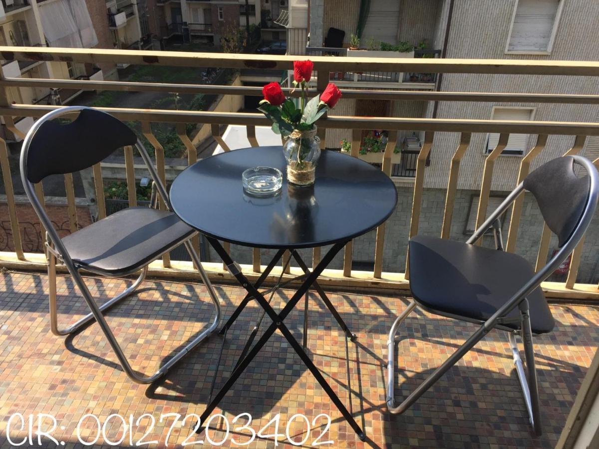 Ferienwohnung Trilocale Parco Del Valentino Turin Exterior foto