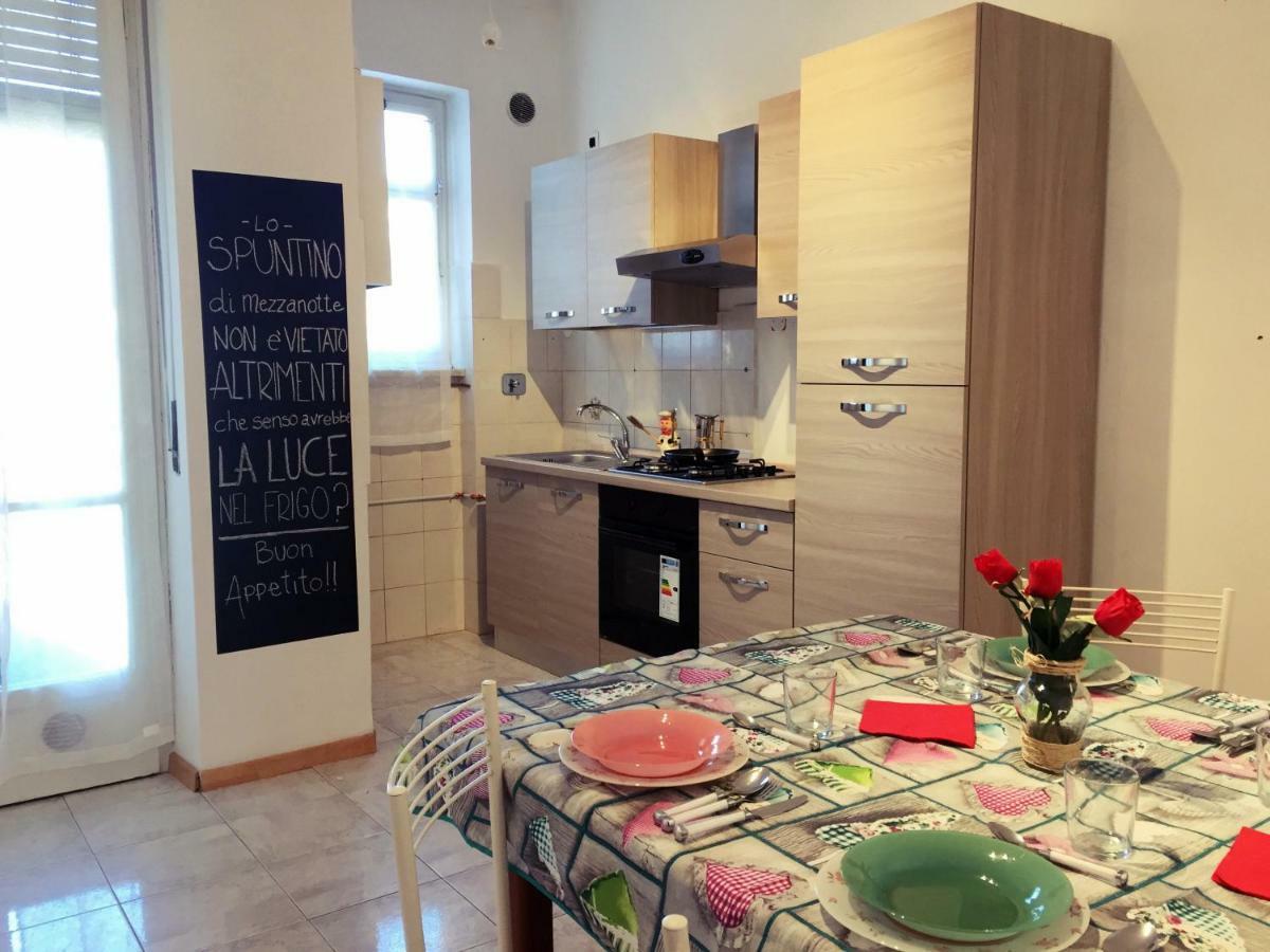 Ferienwohnung Trilocale Parco Del Valentino Turin Exterior foto